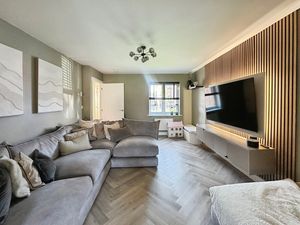 Lounge- click for photo gallery